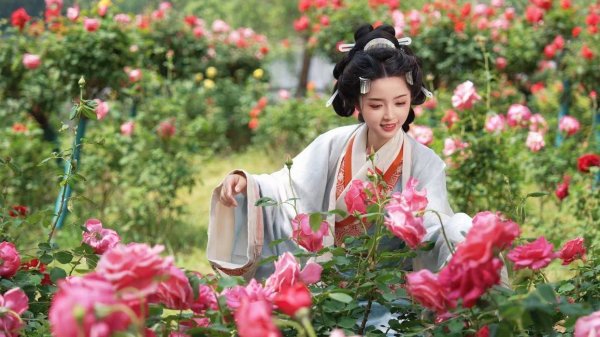 股票配资查询 正观漫读｜滋养自己最好的方式：走出去